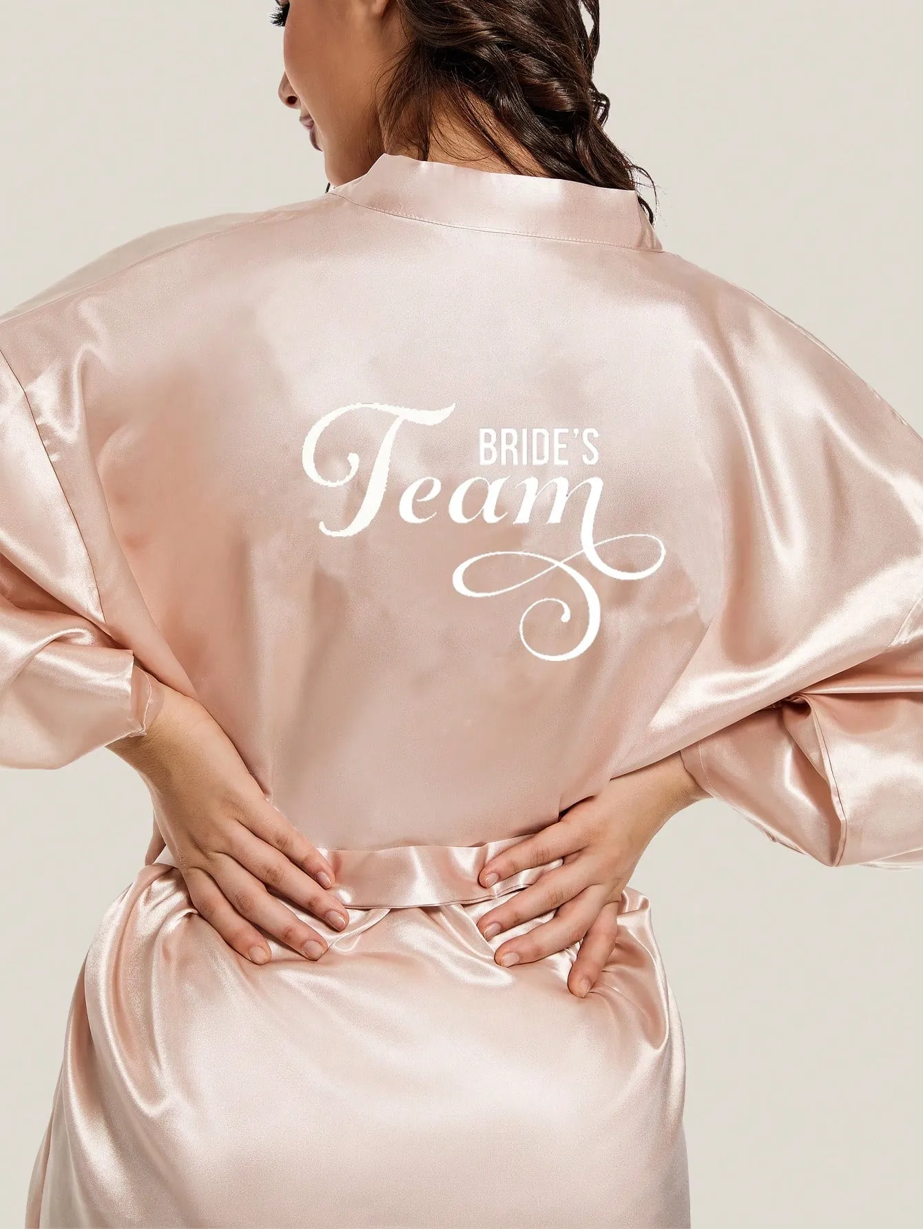 BRIDE'S Maid Team Elegant Design Short Imitation Silk Robe With BRIDE'S Heat Print, 1pc