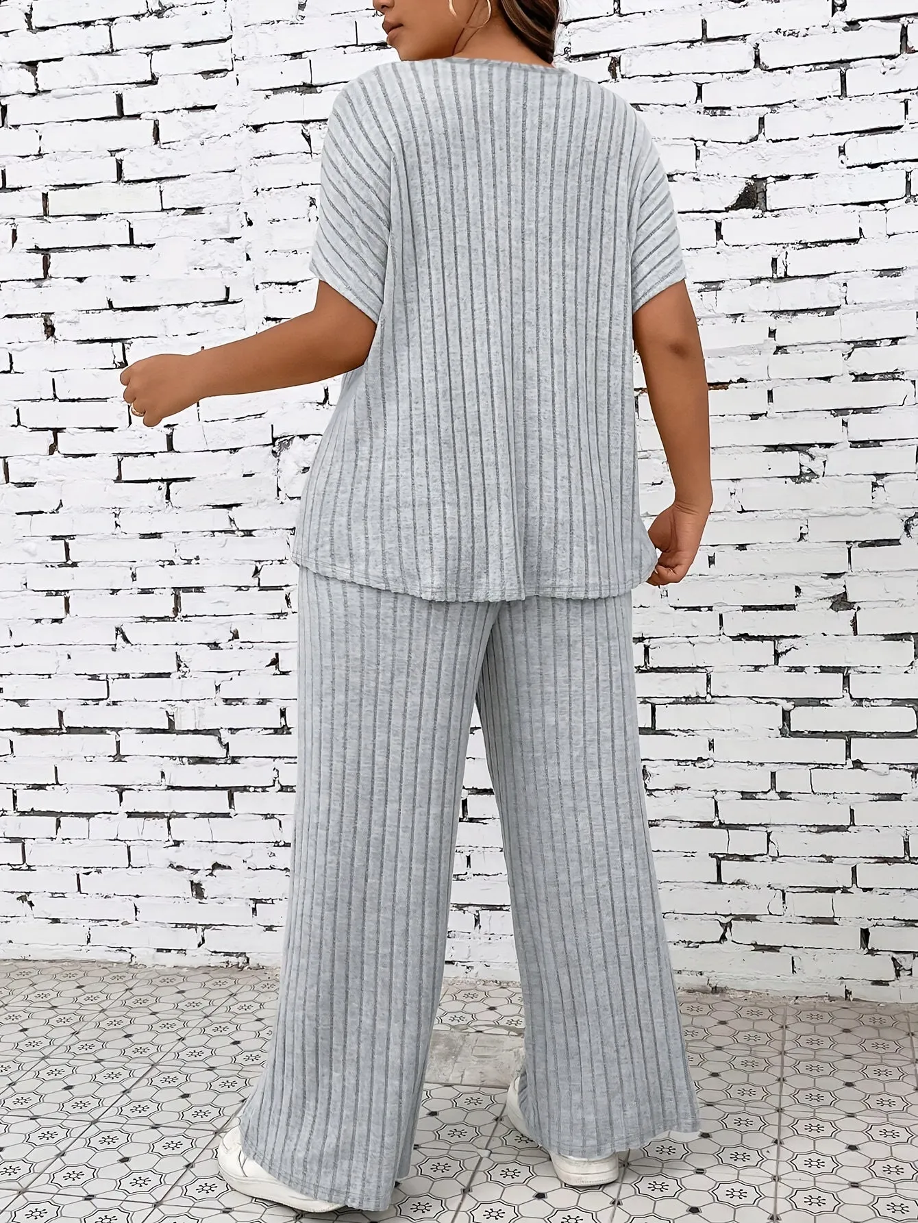 Everyday Comfort Plus Size Solid Ribbed Knit Loungewear Set for Women