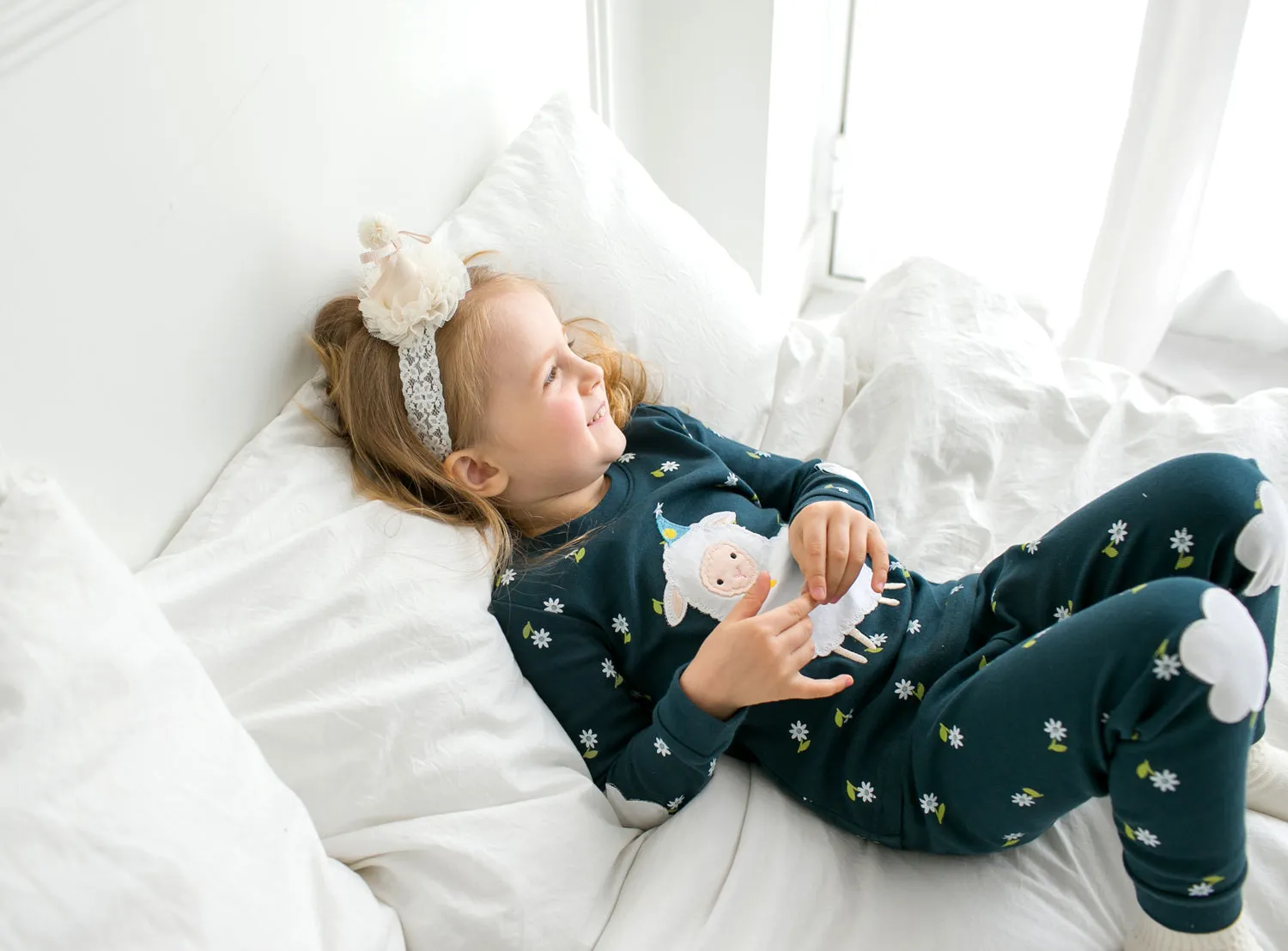 Lamb bloom Long Sleeve Pajamas