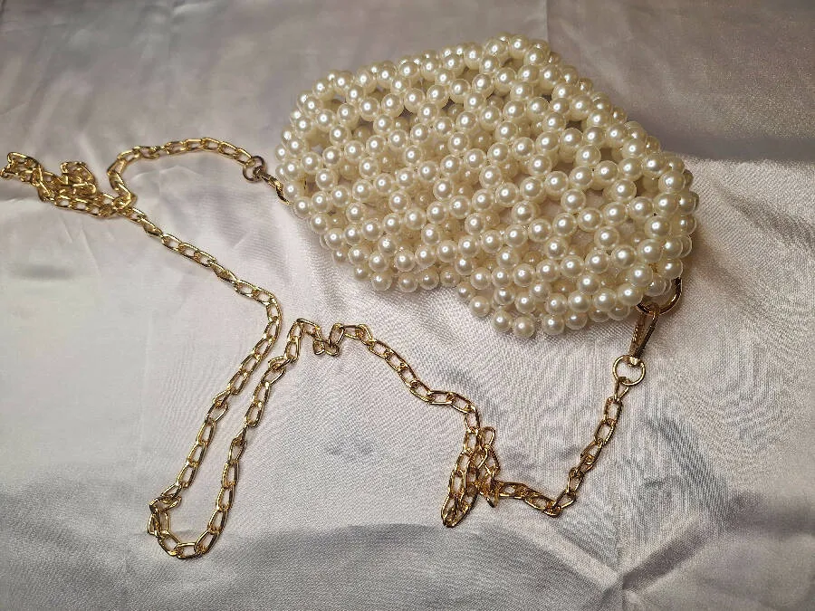 Lulua Stitches Handmade Heart Shaped Beaded Bag