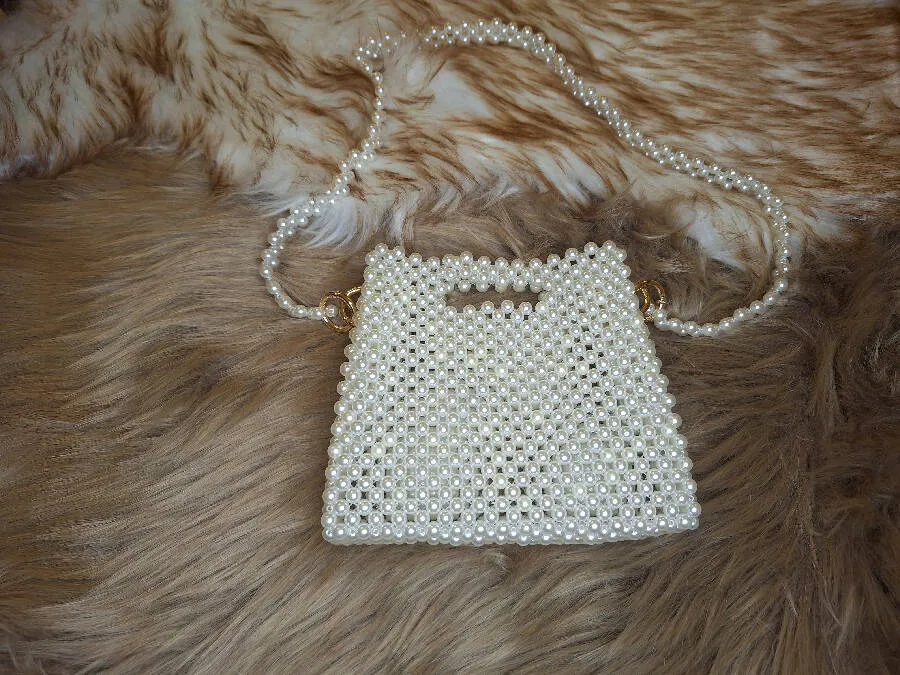 Lulua Stitches Handmade Off-White Pearl Bag