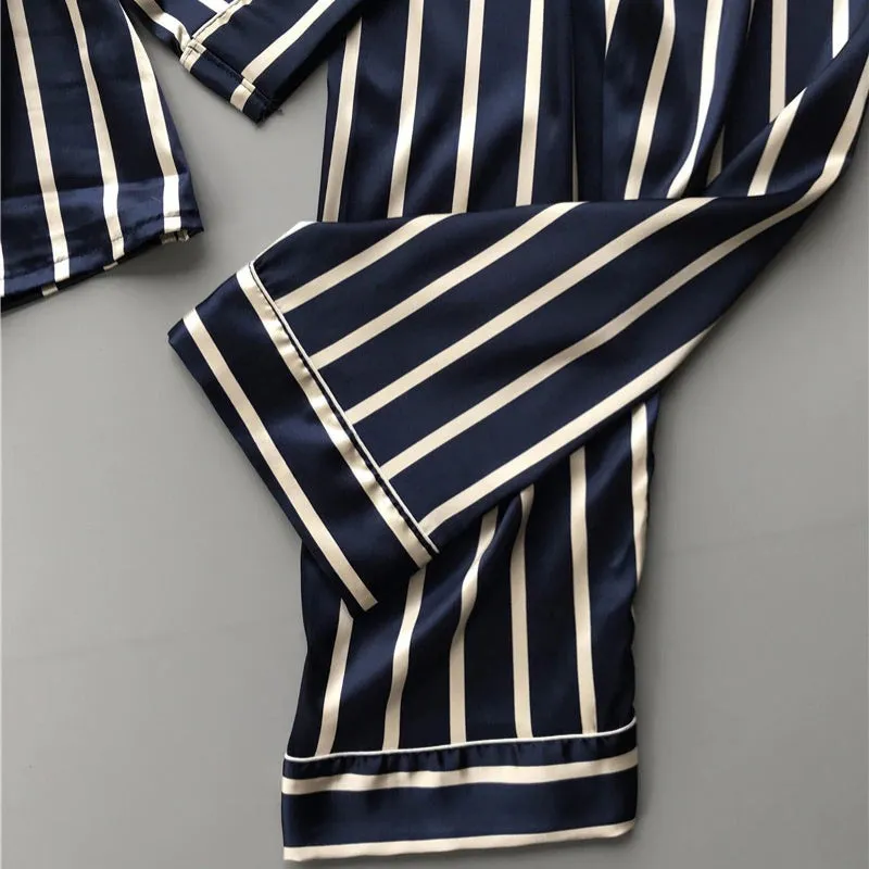 Stripe Pattern Comfy Long Sleeve Pajamas Set