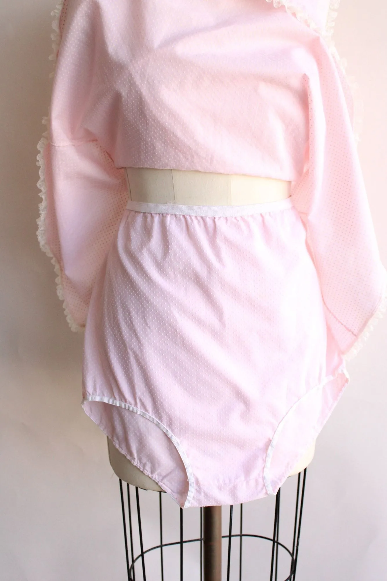 Vintage 1960s Pink Daisy Babydoll Pajamas