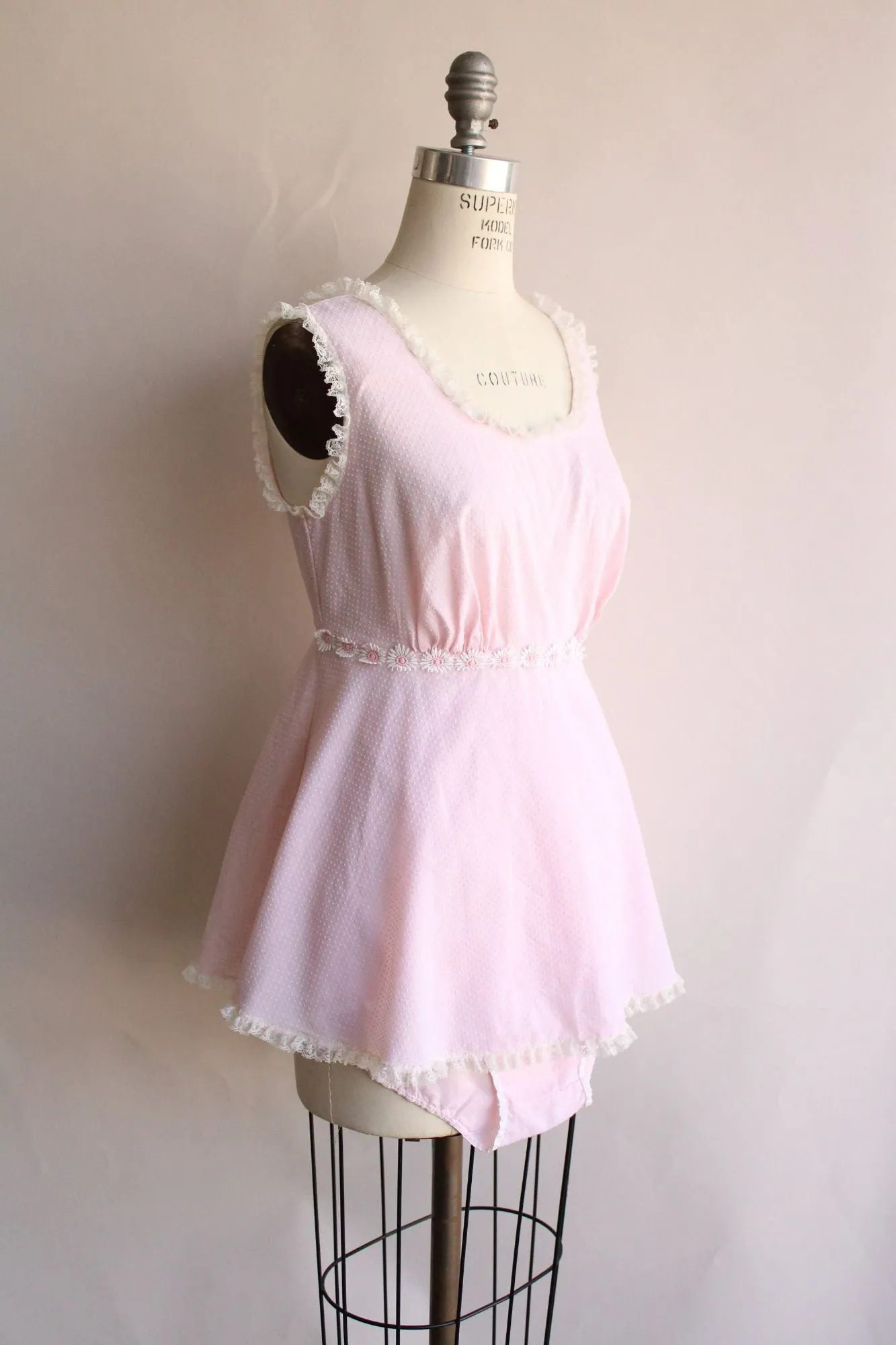 Vintage 1960s Pink Daisy Babydoll Pajamas