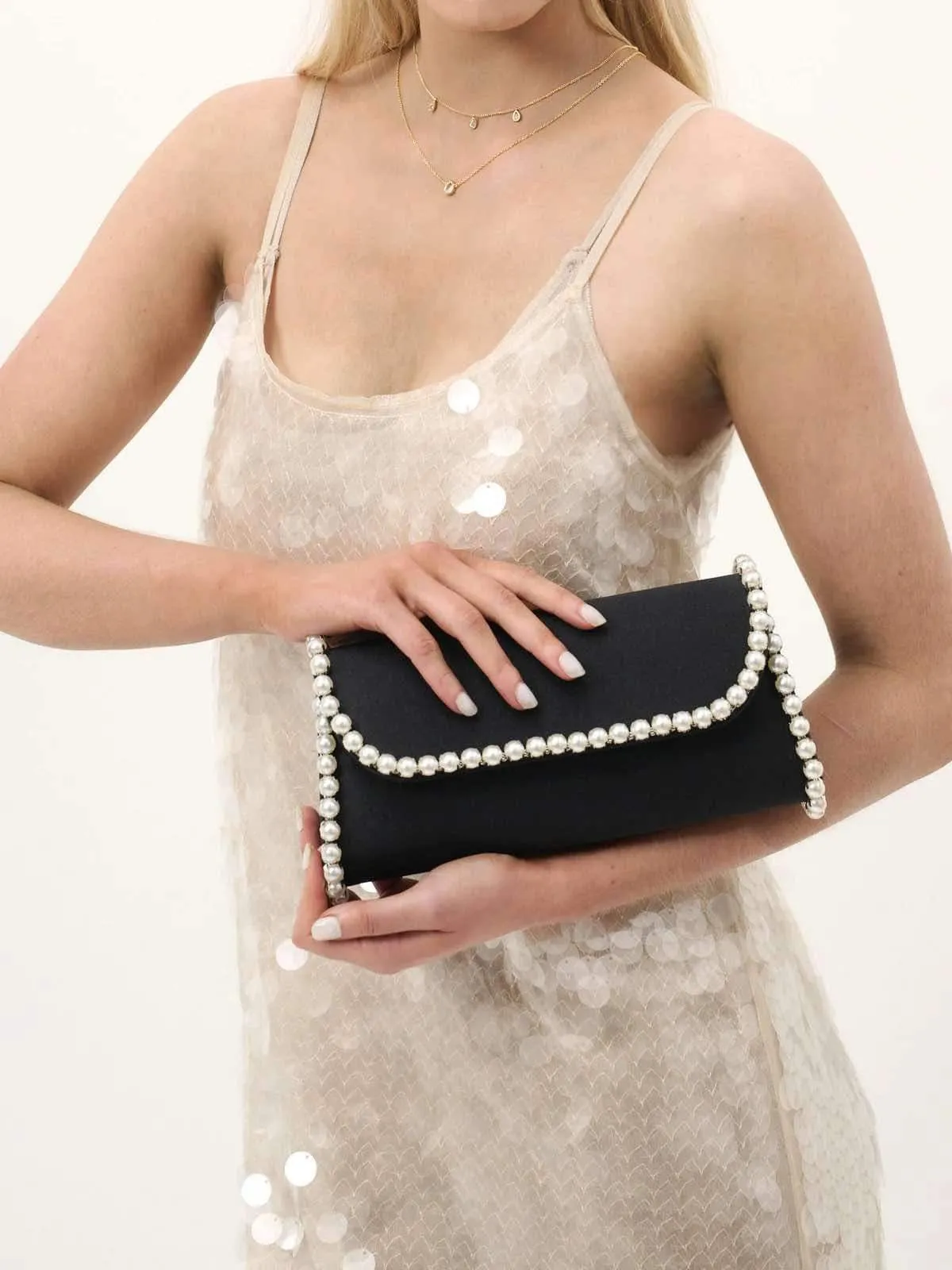 Yvette Pearl Trim clutch Bag - Black